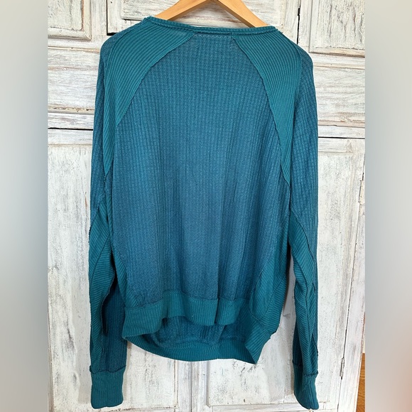 We the Free long sleeve V neck Thermal Tee, GUC, Small - Picture 4 of 6